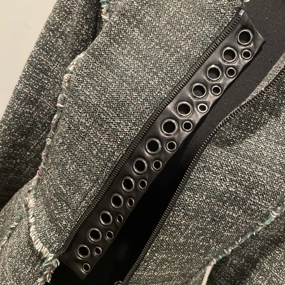 W by Worth Cypress Gray Tweed Peplum Grommet Jacket Size2 Tailored Frayed Fringe - Picture 6 of 11